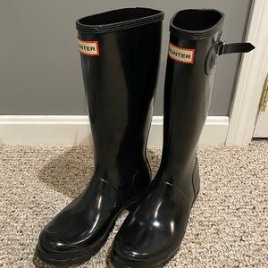 Hunter Black Gloss Rain Boots